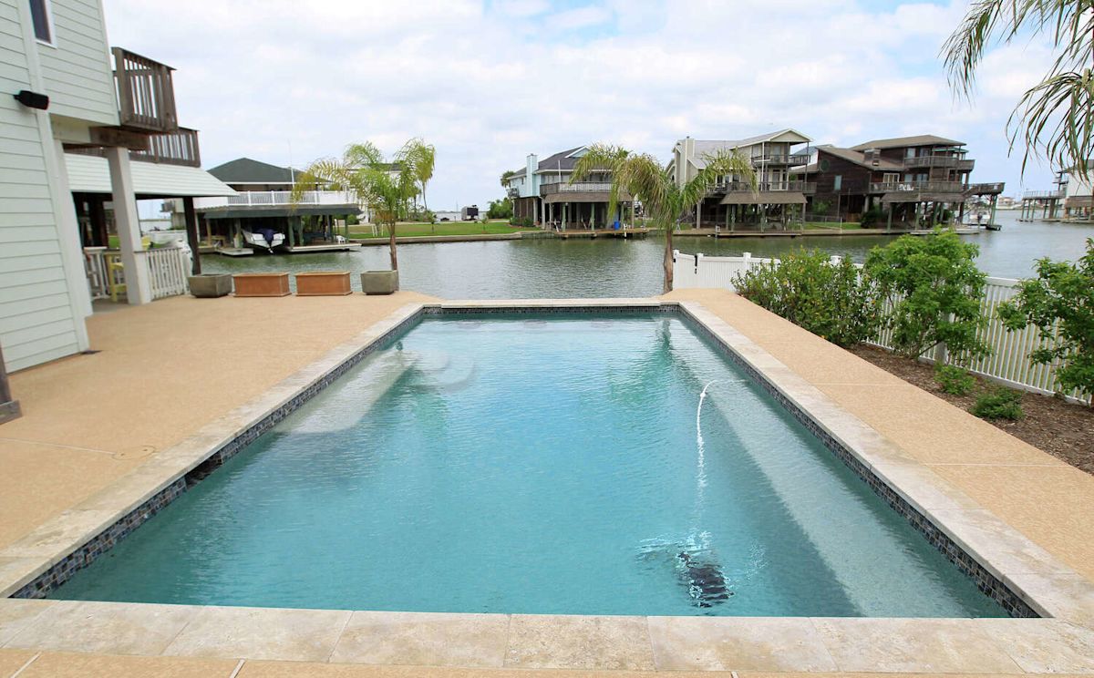 Major pool supply chain with over 200 Texas locations files for bankruptcy