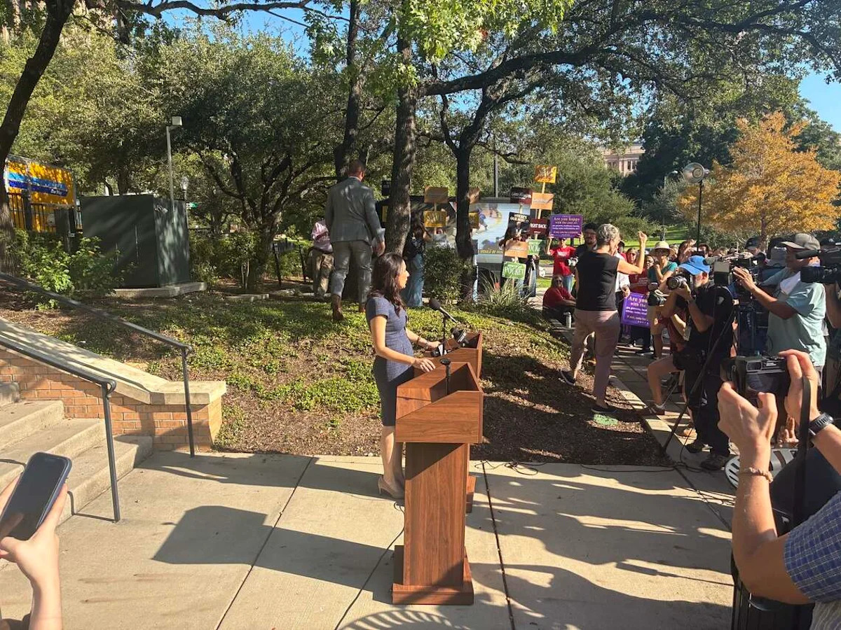 Gina Hinojosa has a promise for Fort Worth schools if elected Texas governor