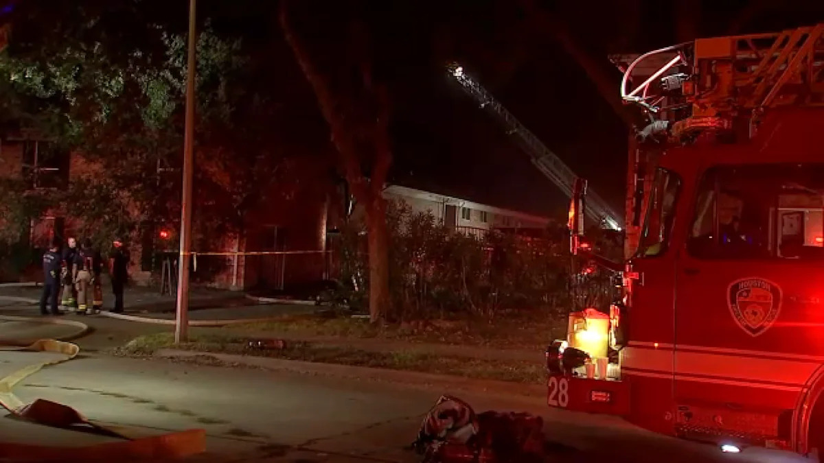 Firefighter hospitalized after vacant apartment fire in southwest Houston, according to HFD