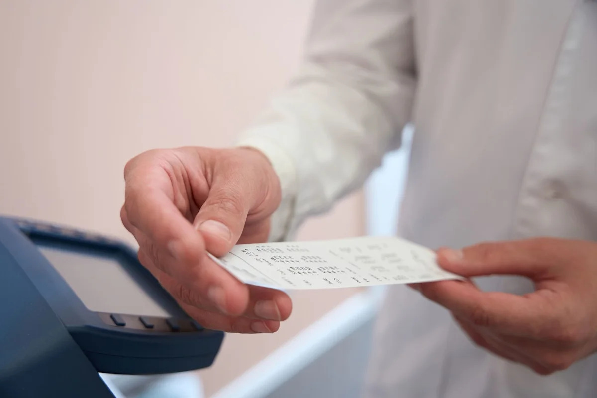Texas store spots AI-generated receipt after scammer gets $600 designer purse refund
