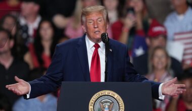 Trump interrupted by protesters at Texas rally | Donald Trump