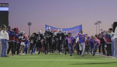 Fort Worth Southwest cruises past Dunbar in district play