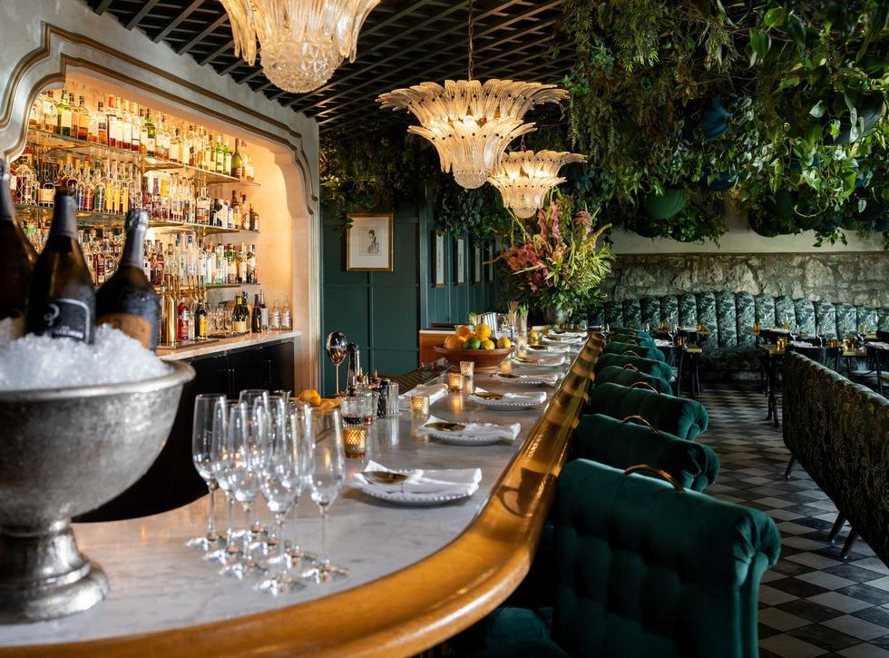 Lutie's Garden Restaurant interior
