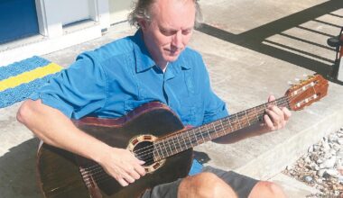 Port Aransas teacher builds custom guitars