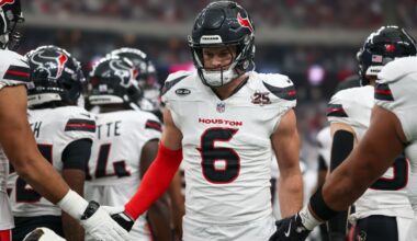 Texans safety Reed Blankenship suffers concussion vs. Jaguars in London