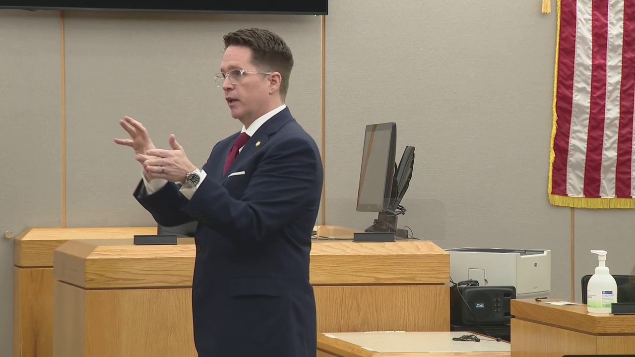 Prosecutor gives opening statements in Yella Beezy trial | FULL