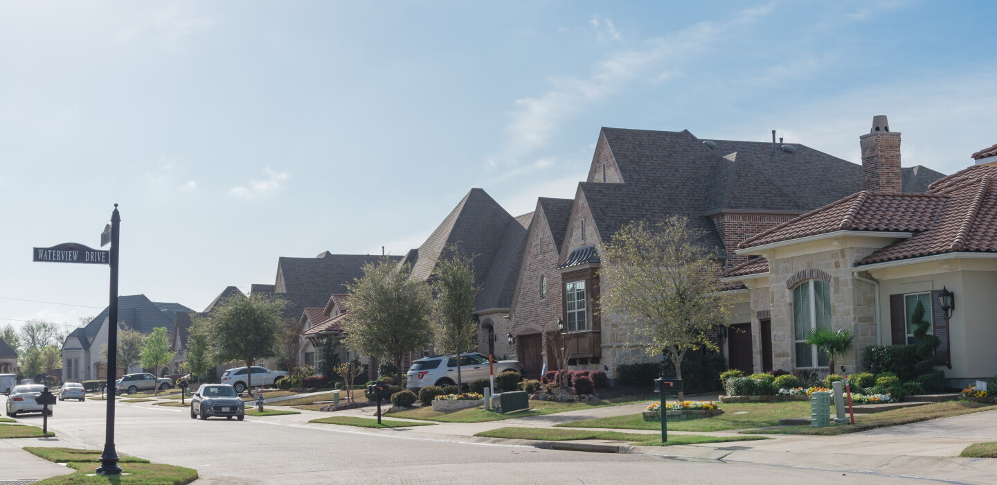 Dallas Revises Resident Notices From Trash Truck AI Cameras