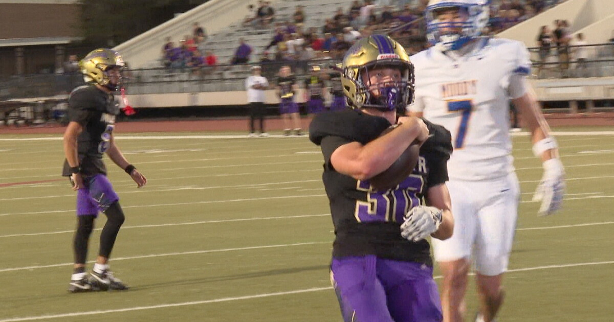 Miller rolls Moody, moves to 5-2 behind Isaac Kazanjain's 3 touchdowns