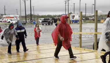 Crowds get to venue before dawn, brave rain to attend Trump rally