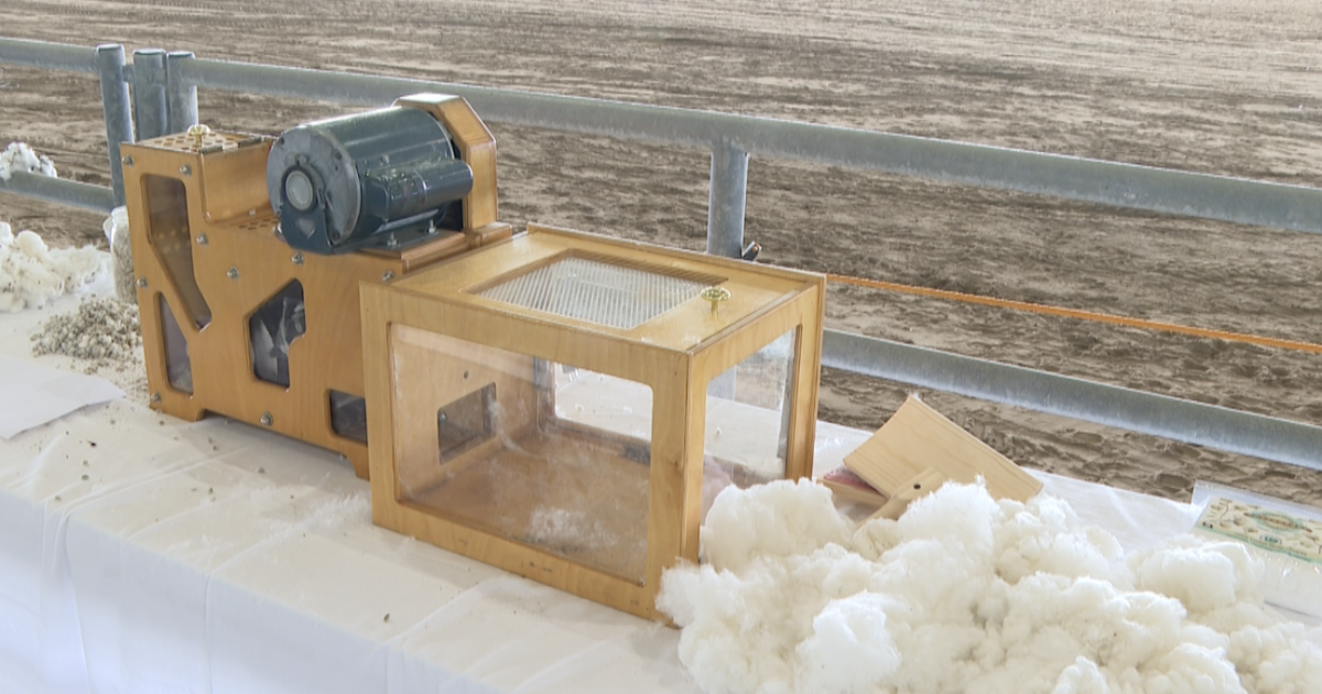 Fourth graders learn farming firsthand at San Patricio County Fairgrounds