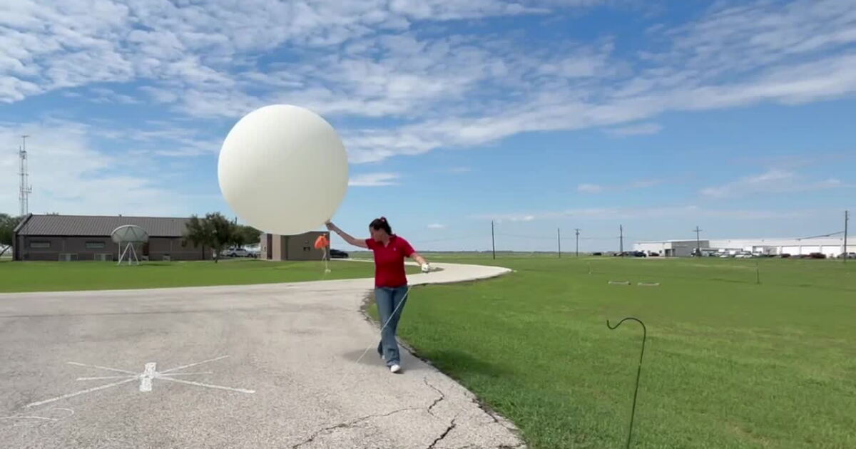 Bonus Balloons: NWS Corpus Christi collects more data to help predict Isaias