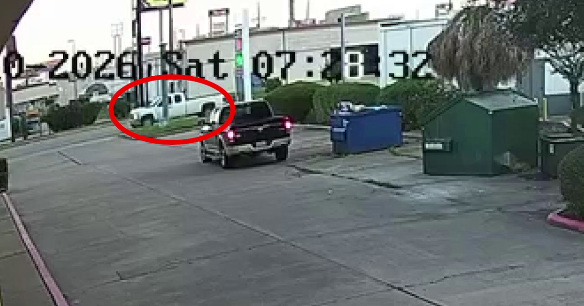 NYT reporter details ICE target photo questions in Houston