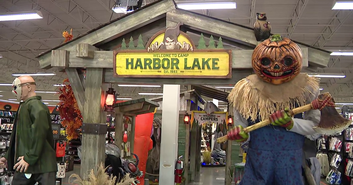 Inside the Halloween Rush at Pasadena’s Spirit Halloween