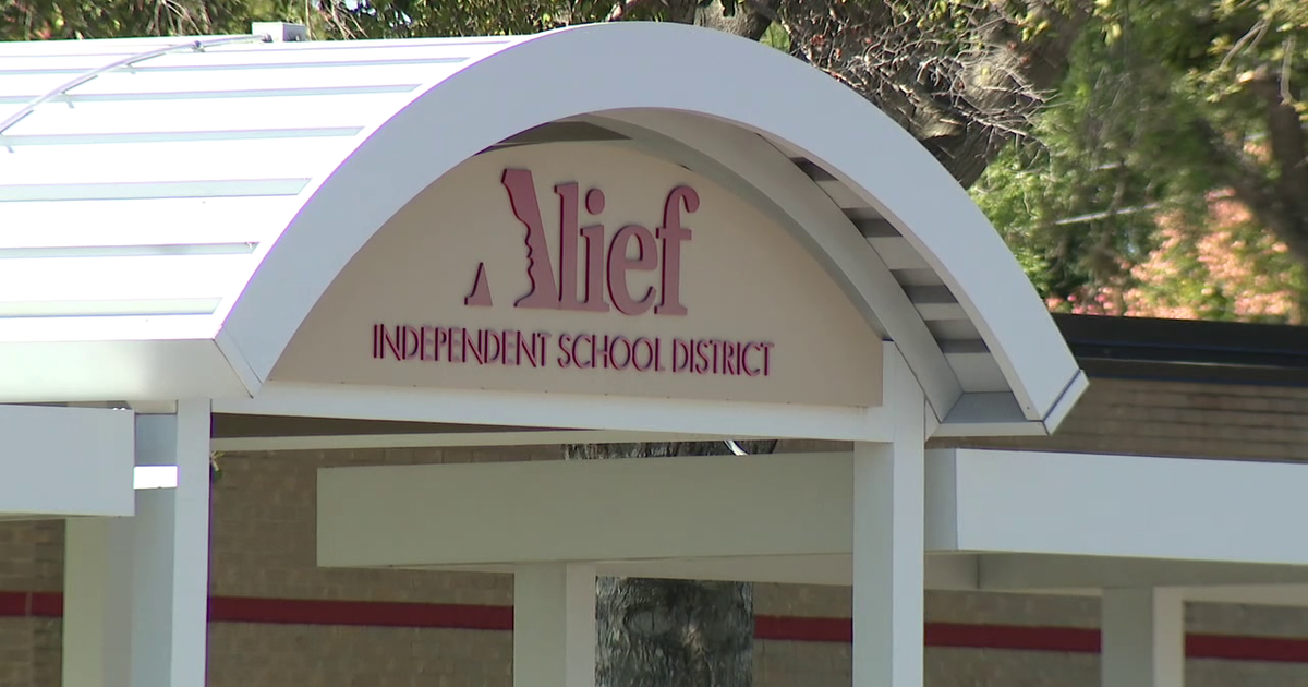 Alief ISD weighs closures, rezoning amid enrollment decline