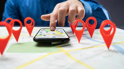 Lost without internet? Here’s how to share location offline on the phone