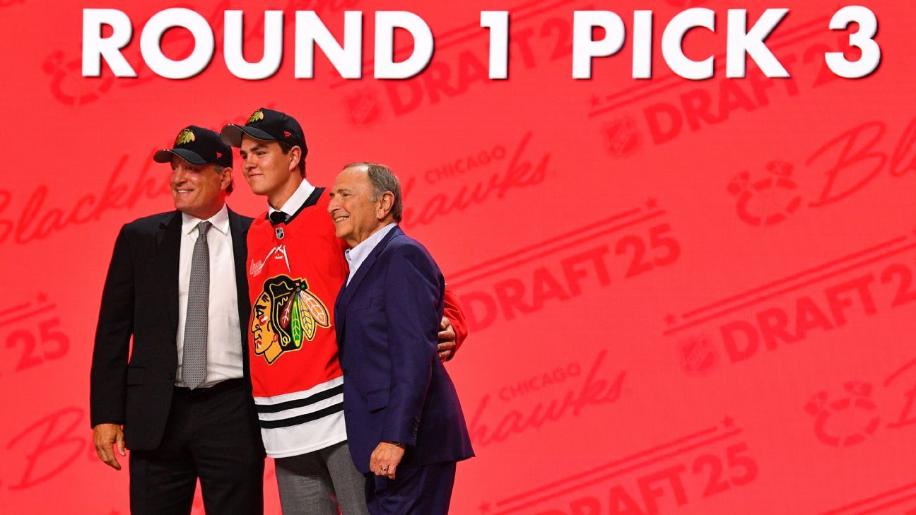 Blackhawks reach entry-level deal with No. 3 pick Anton Frondell