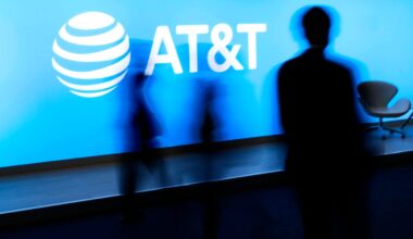 You can get $200 in gift cards for trying AT&T's fiber internet - but only for two more days