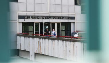 New book vending machine at Allegheny County Jail aims to ease visits for children