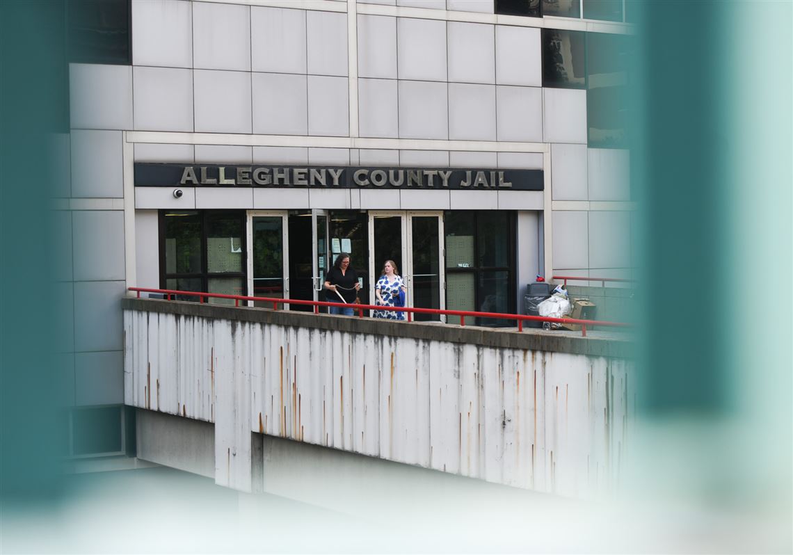 New book vending machine at Allegheny County Jail aims to ease visits for children