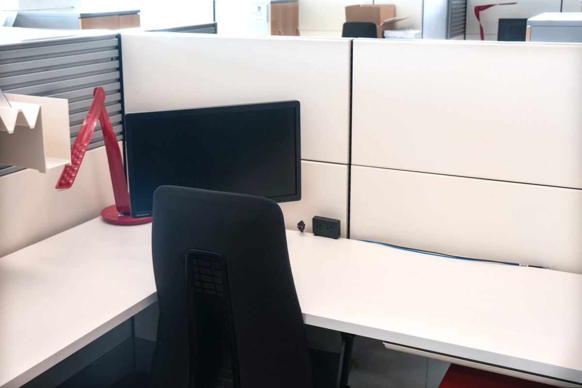 Is it OK to use AI in your job search? Experts say yes. Here's how to do it right