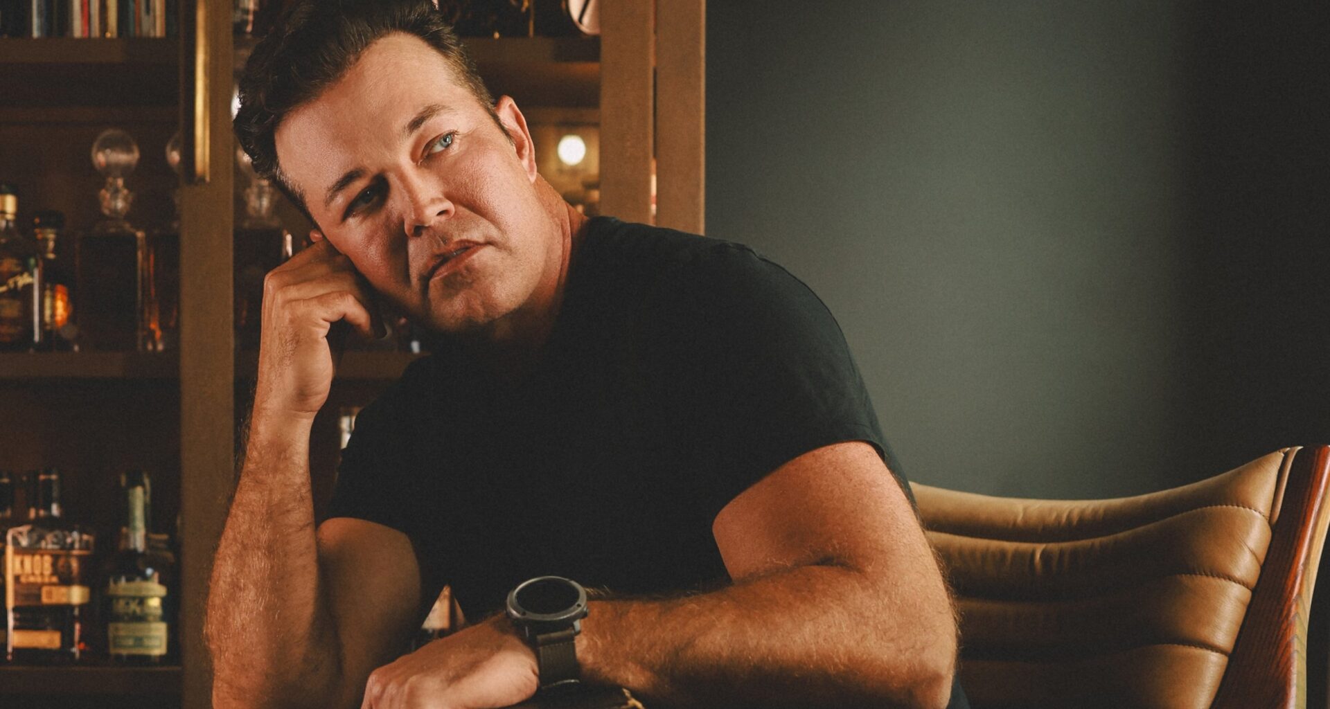 Lucas Hoge Opens The Book On His Life On Latest Project, Out Now