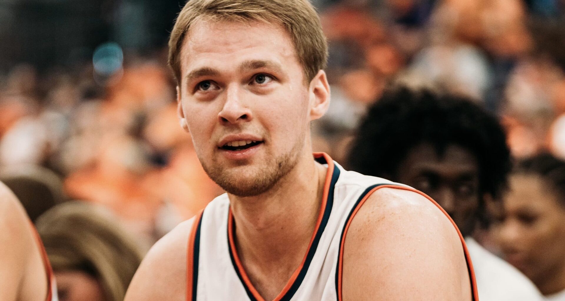 After red-eye flight, Buddy Boeheim makes statement debut fueled by Orange ties