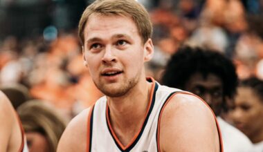 After red-eye flight, Buddy Boeheim makes statement debut fueled by Orange ties