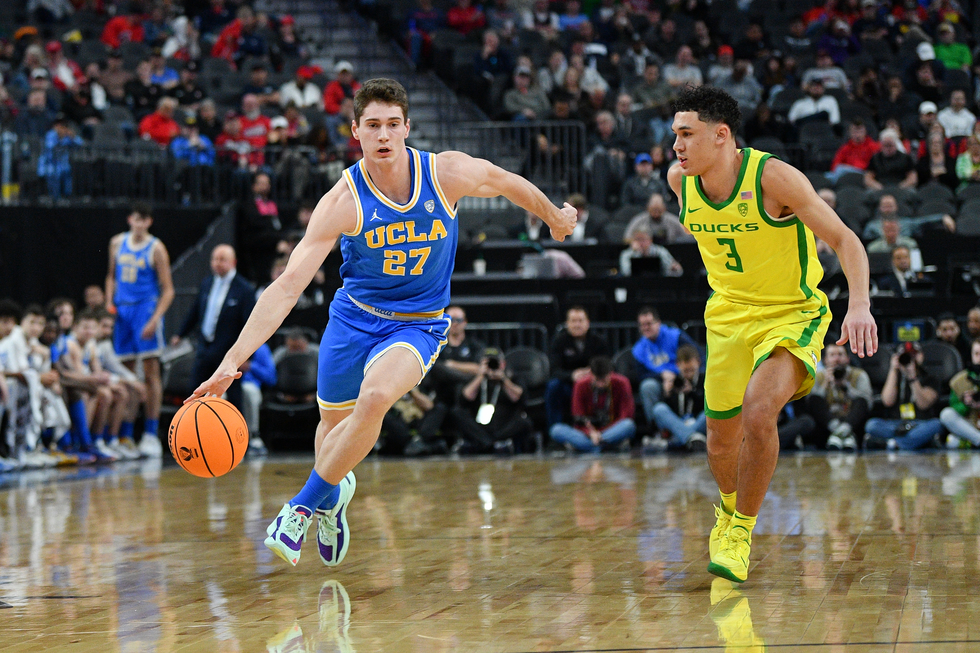 Jan Vide has two years of collegiate experience 