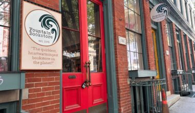 Fountain Bookstore moves across the street, cozying up in a new, larger location