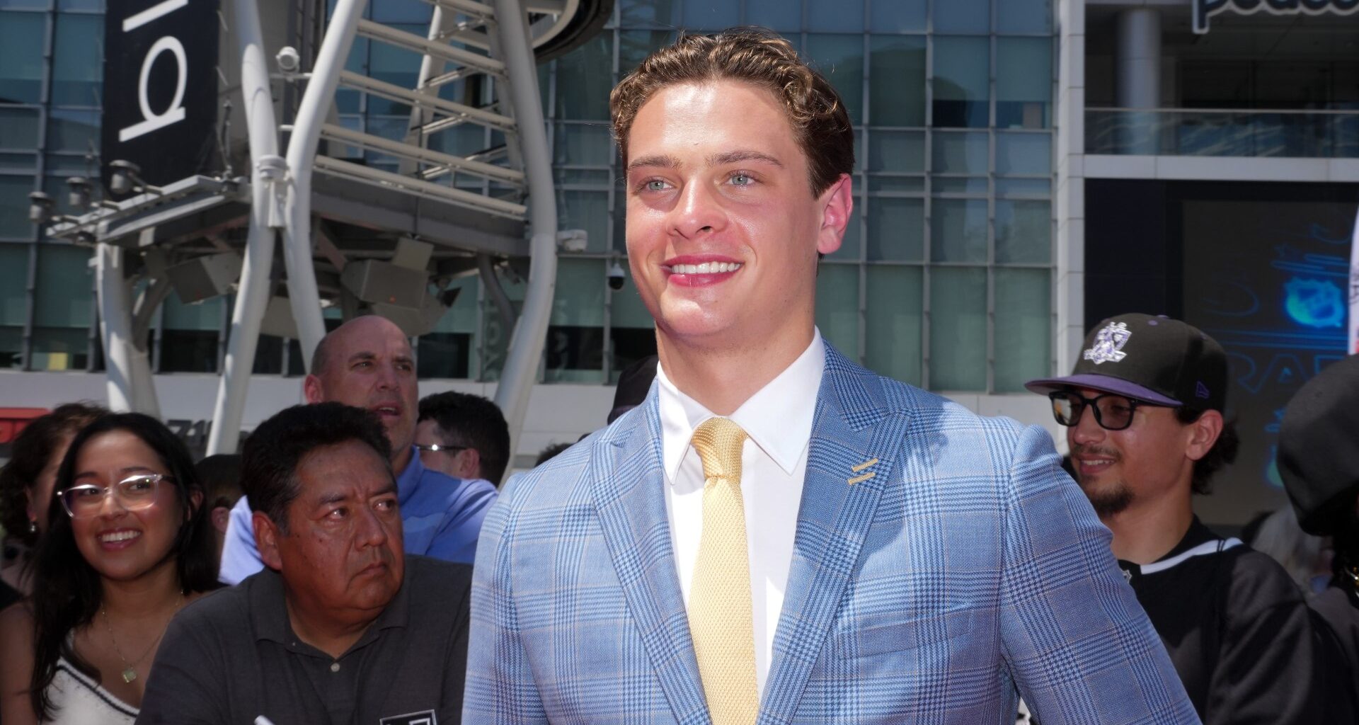 Where Bruins' James Hagens Ranks Among Top NHL Prospects