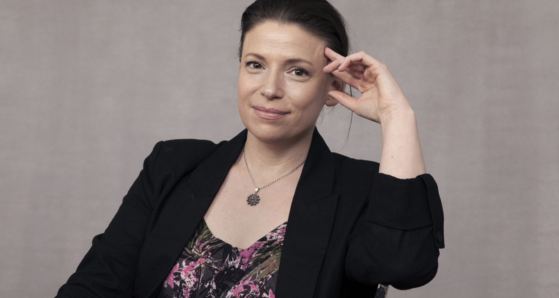 Julia Whelan has narrated 600 audiobooks and counting. So why isn’t she paid like it?