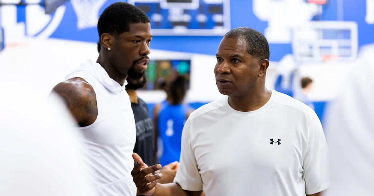La Familia's DeAndre Liggins (left) and Sean Woods - Caleb Bowlin, UK Athletics