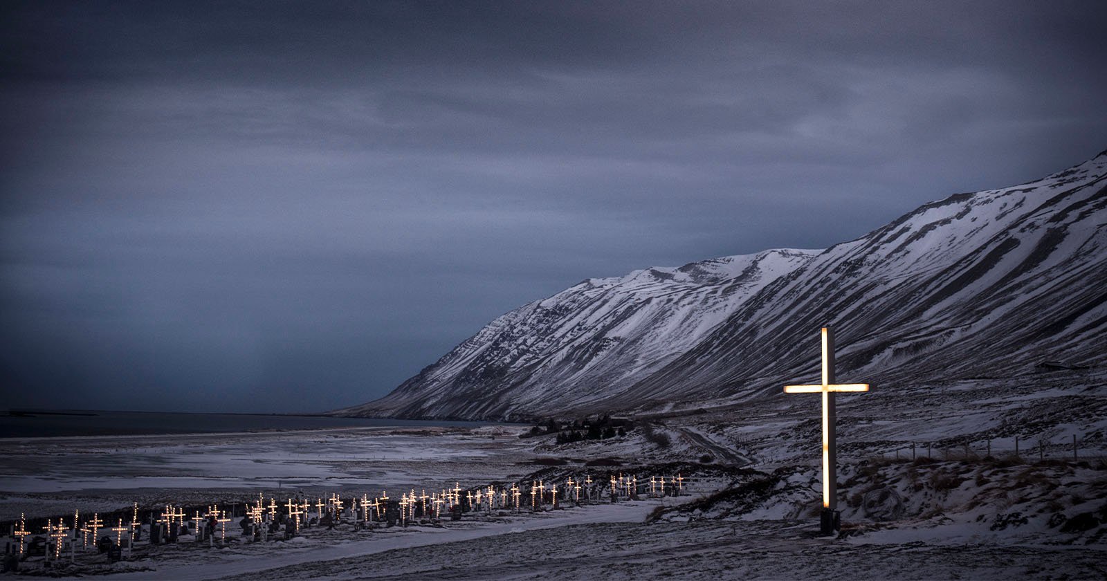 Todd Hido’s Atmospheric Photographs Transform Suburbia into Cinema