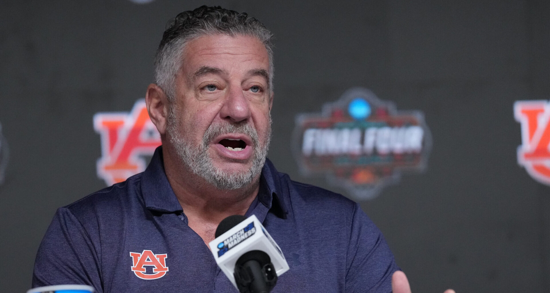 Auburn AD comments on Bruce Pearl's potential senate run