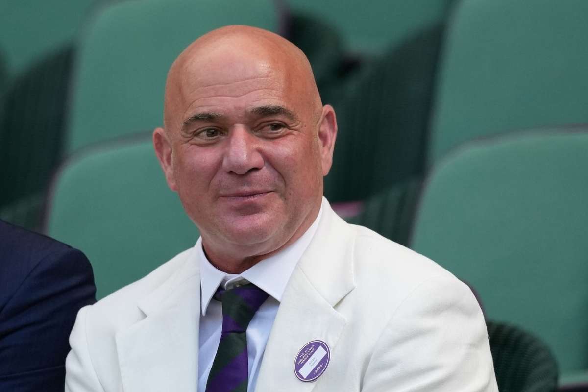 American legend Agassi helps struggling Rune ahead of North American hardcourt season