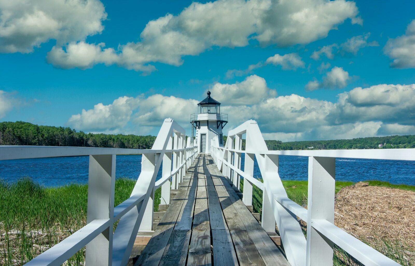 Community network in Arrowsic, Maine aims to weather competition