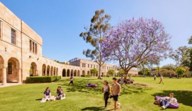 UQ honours global leaders in July graduations - UQ News