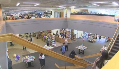 Check out the newest book store in Seattle’s University District – KIRO 7 News Seattle