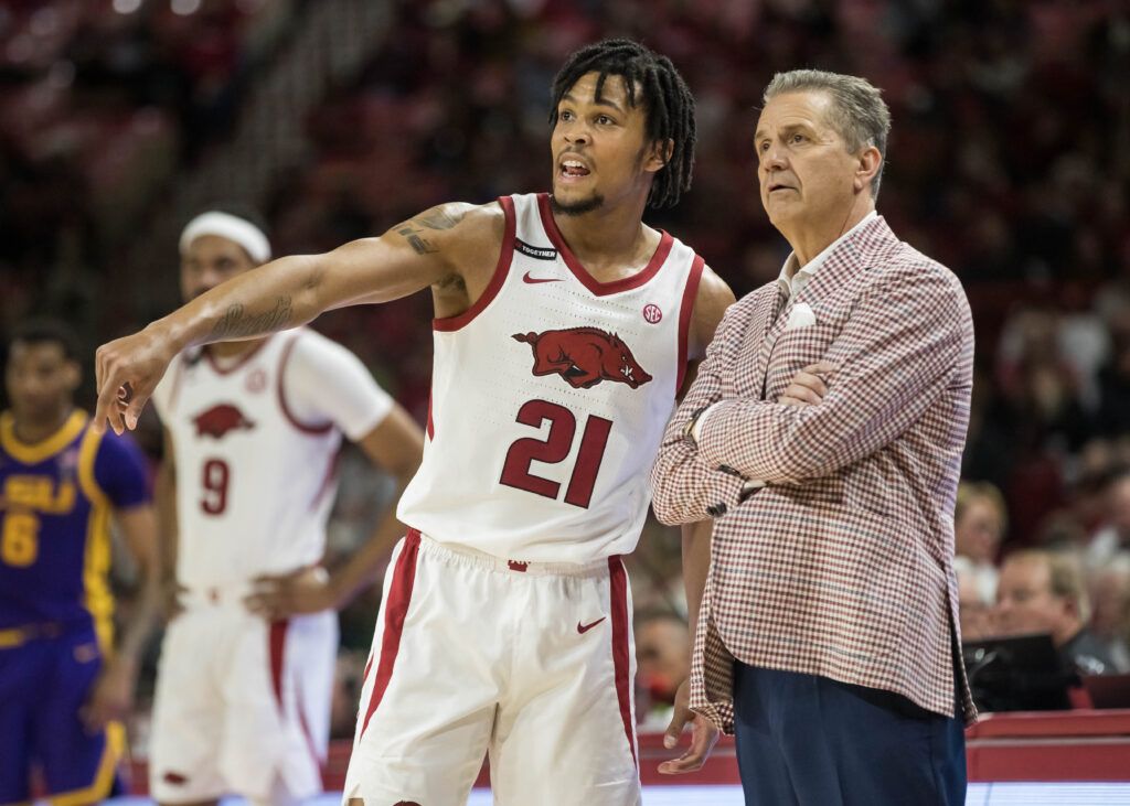 John Calipari Under Scrutiny as Expert Says D.J. Wagner Must Play Second Fiddle to Save Arkansas