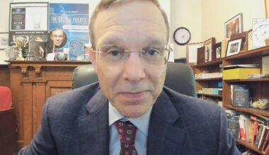 Harvard scientist believes interstellar comet could be alien craft: "We should put all possibilities on the table"