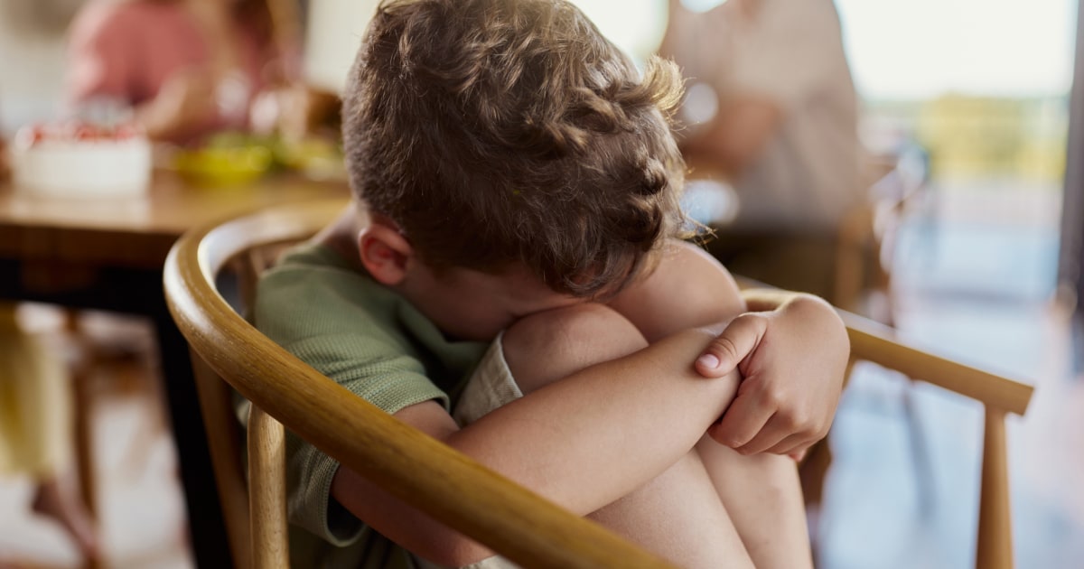 No. 1 Sign You Were Raised by a Narcissist, According to Expert