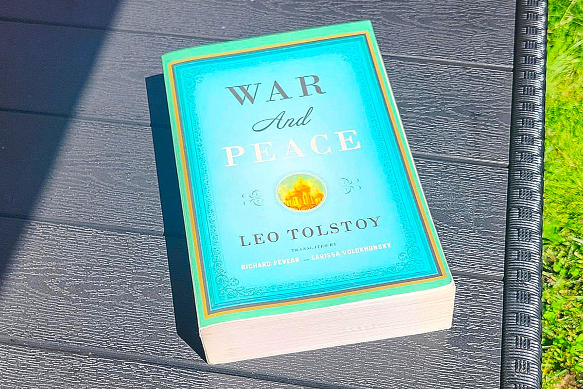 5 places to read a book outside in downtown Cloverdale this summer