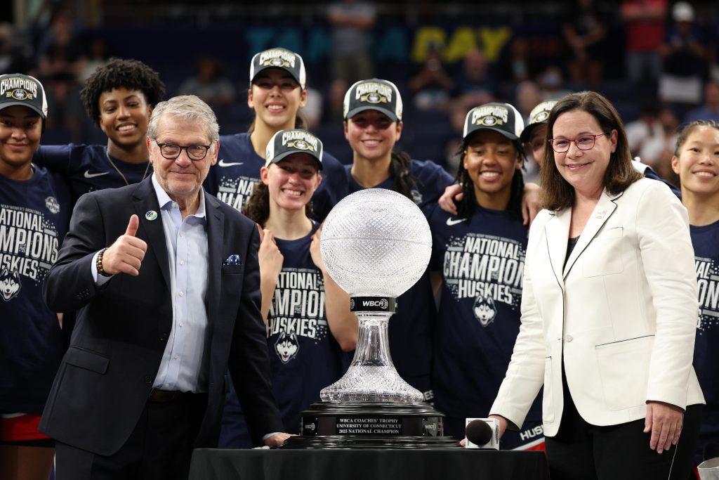 When Geno Auriemma Got Brutally Honest About Coaching Culture at UConn
