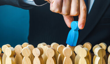 Uncertainty halts motion in the labor market