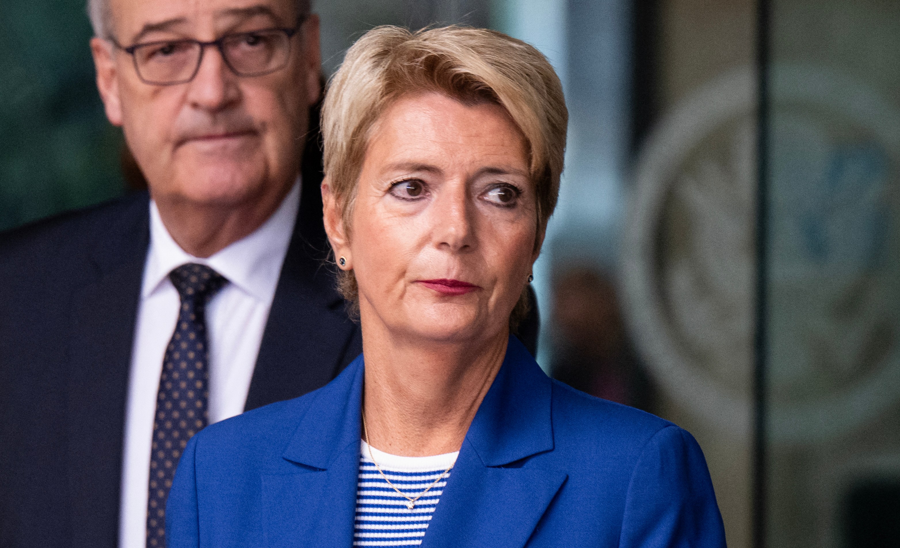 Photo of Karin Keller-Sutter and Guy Parmelin departing after a meeting with Marco Rubio.