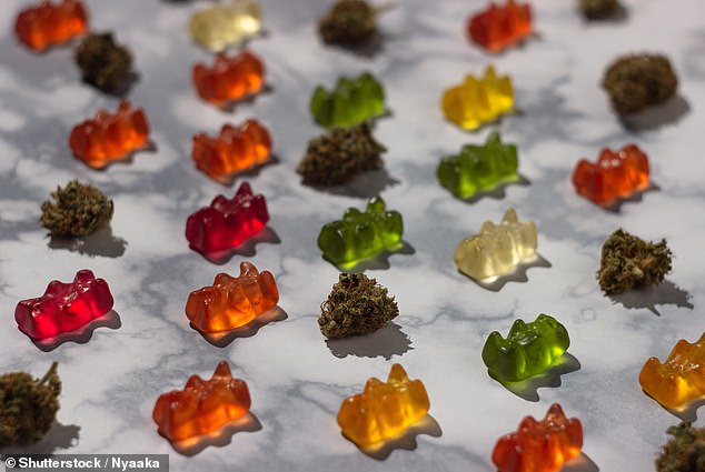 A pediatric emergency doctor has issued a terrifying warning about children's gummy vitamins - and shared why parents need to take serious precautions (stock image)