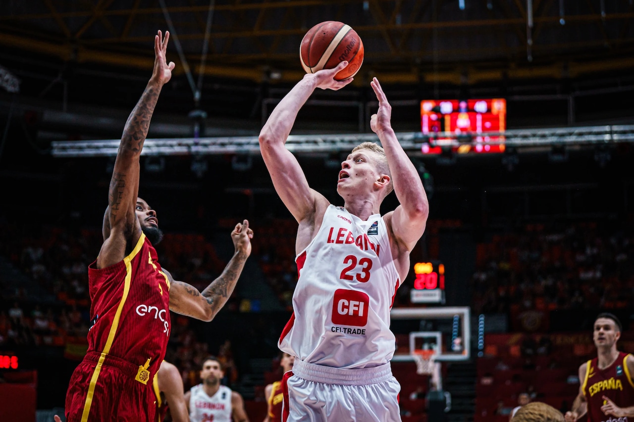 Ex-Wolverine leaves college basketball team to return to home country