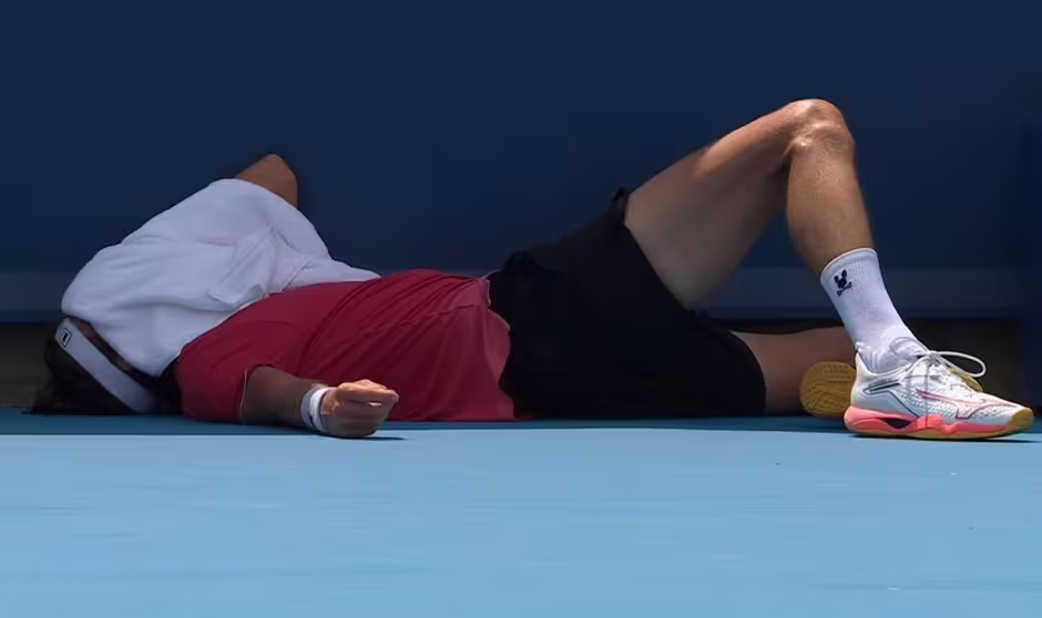 Tennis star retires from match at boiling Cincinnati Open after collapsing on court