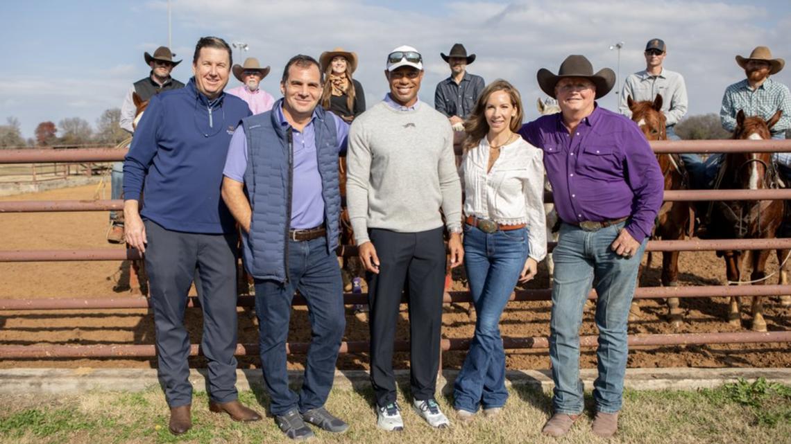 Tiger Woods commends progress of Bluejack Ranch