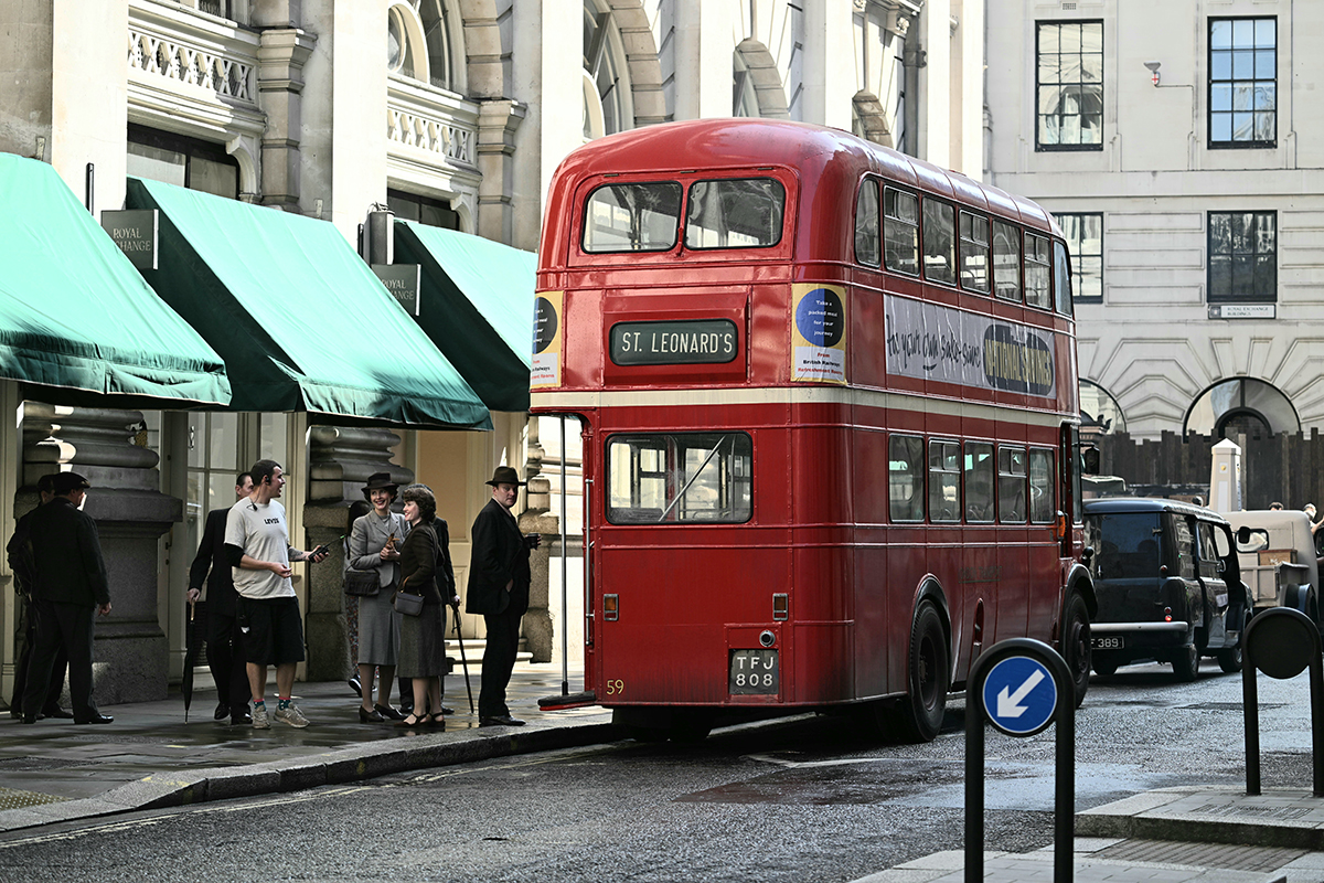 Red-Bus-Narnia-Photos